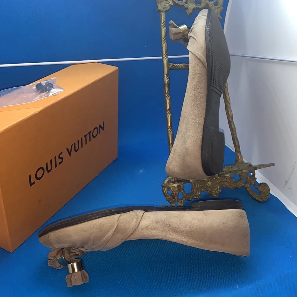 Louis Vuitton MA0141‎ Suede Flat Pumps 34.5 Ladies Beige